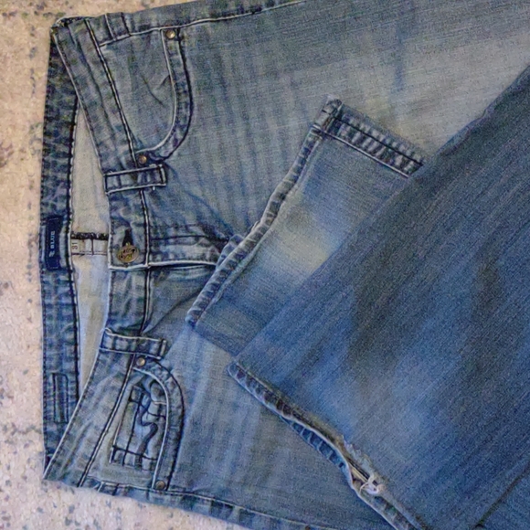 T blue jeans - Picture 1 of 3